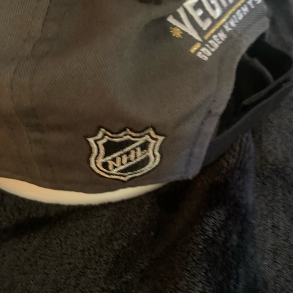3/20$ Youth new Vegas Golden Knights baseball cap. - Picture 5 of 5